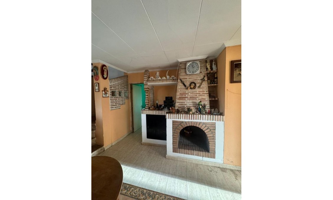 Resale - Villa -
Orihuela - La Campaneta