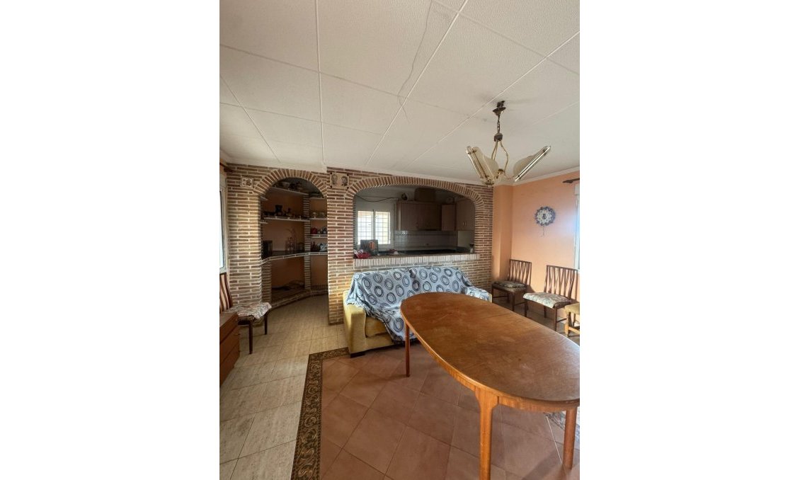 Resale - Villa -
Orihuela - La Campaneta