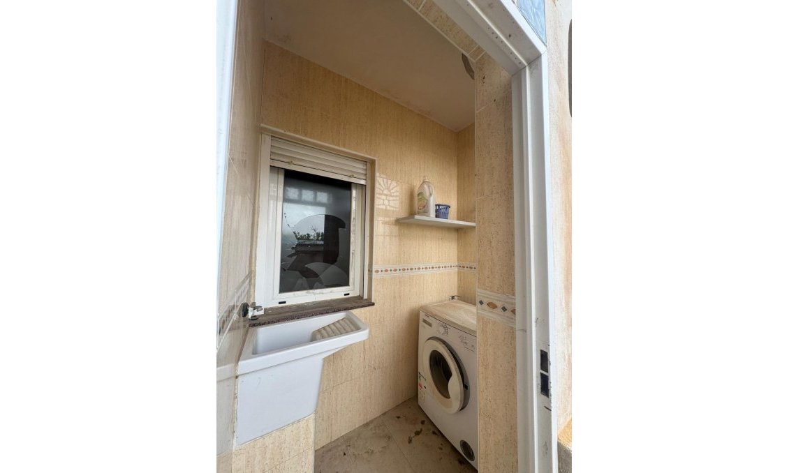 Resale - Villa -
Orihuela - La Campaneta