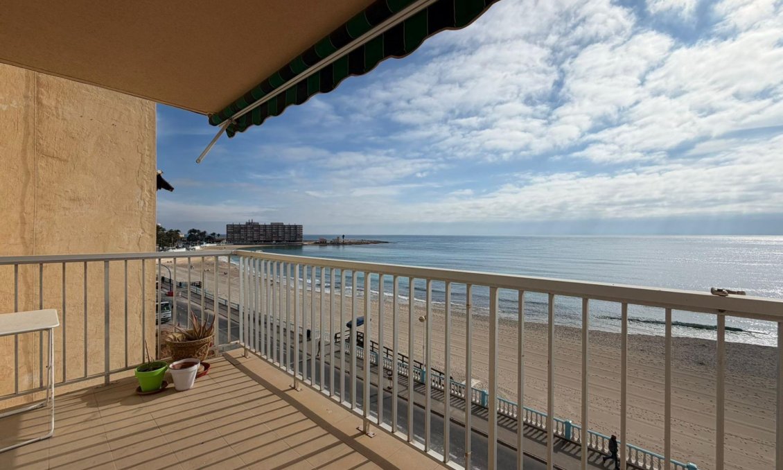 Resale - Apartment -
Torrevieja - Playa de los Locos