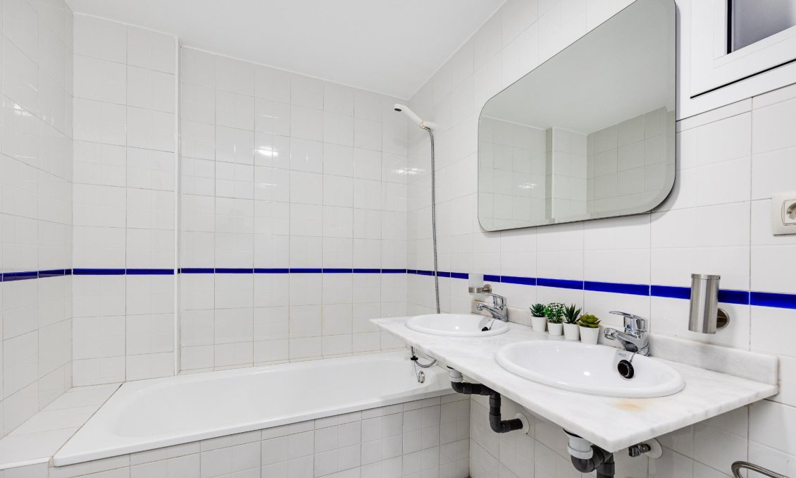 Wiederverkauf - Wohnung -
Orihuela Costa