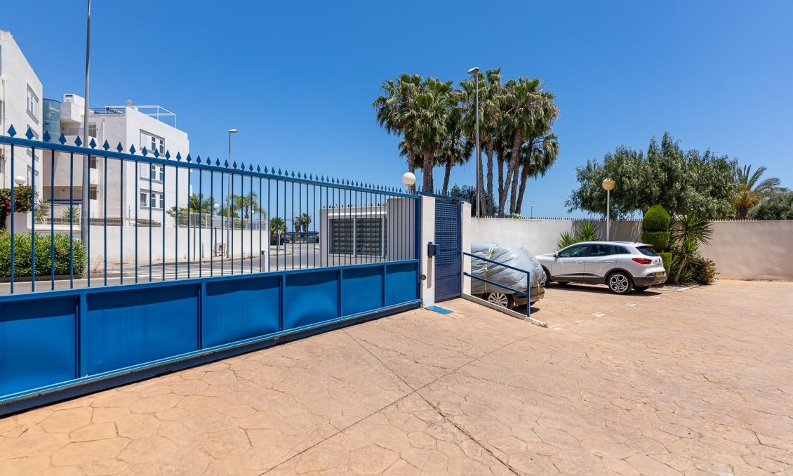 Wiederverkauf - Wohnung -
Orihuela Costa