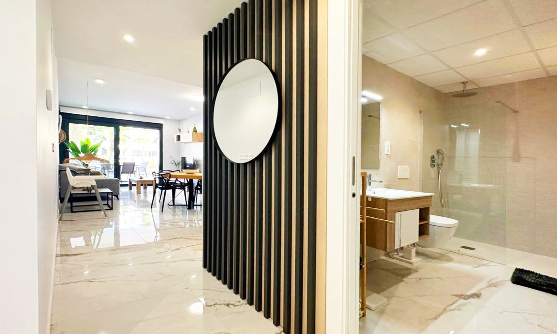 Resale - Apartment -
Torrevieja - Costa Blanca