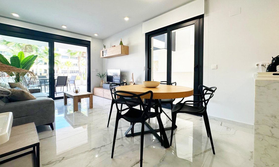 Resale - Apartment -
Torrevieja - Costa Blanca