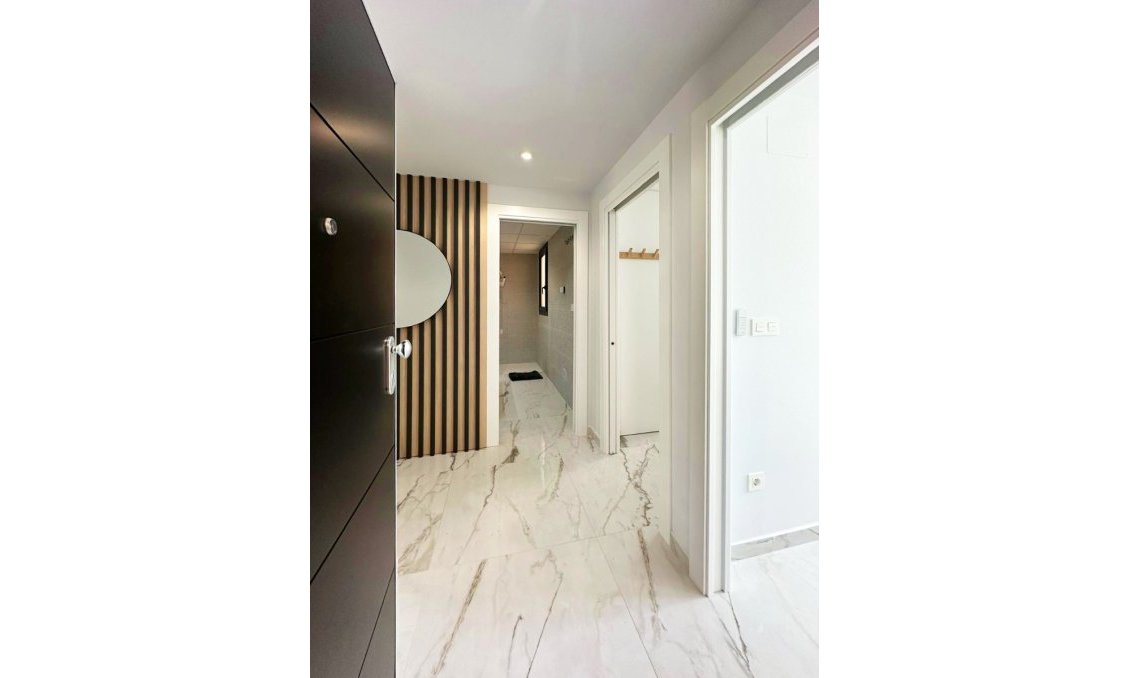 Resale - Apartment -
Torrevieja - Costa Blanca