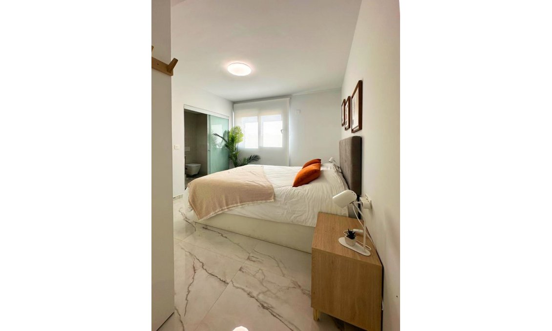 Resale - Apartment -
Torrevieja - Costa Blanca