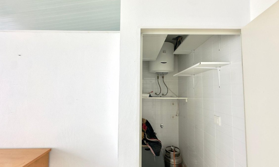 Segunda mano - Bungalow -
Torrevieja - El Limonar