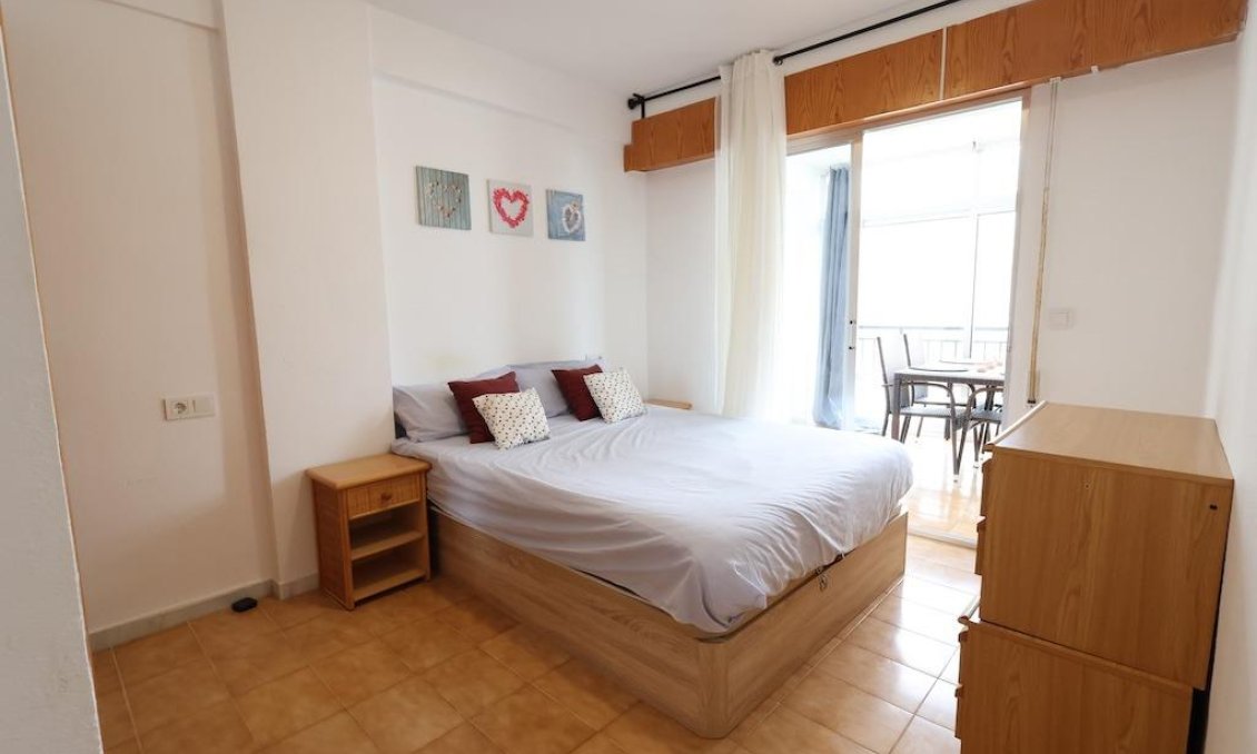 Wiederverkauf - Wohnung -
Torrevieja - Costa Blanca
