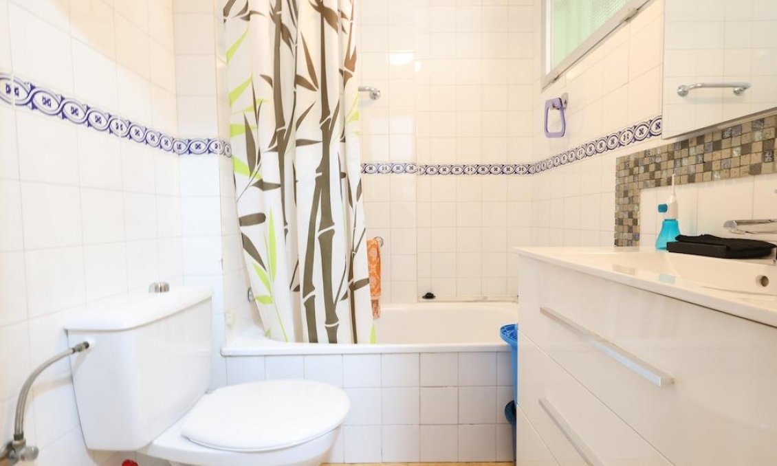 Wiederverkauf - Wohnung -
Torrevieja - Costa Blanca