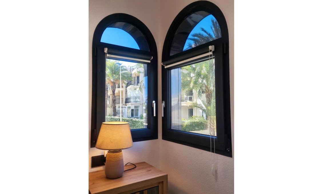 Segunda mano - Apartamento -
Torrevieja - Cabo Cervera