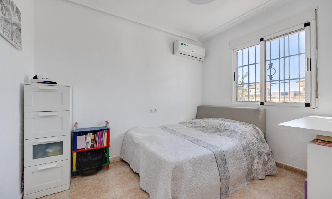 Resale - Town House -
Torrevieja - Parque Las Naciones