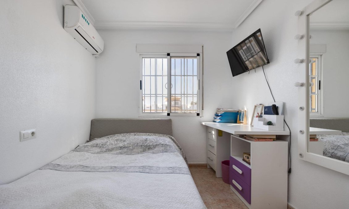 Resale - Town House -
Torrevieja - Parque Las Naciones