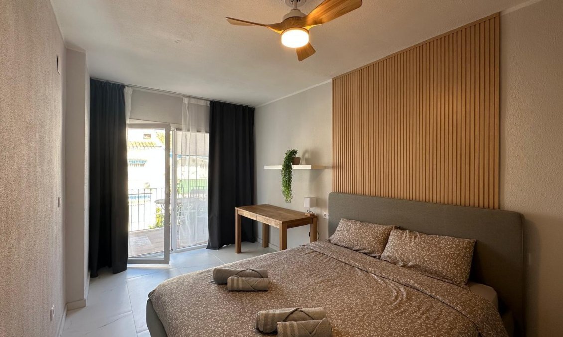 Resale - Bungalow -
Torrevieja - Los Balcones