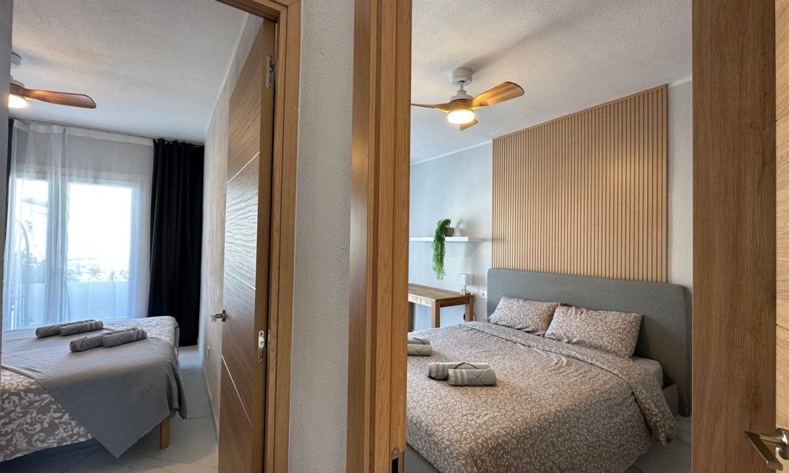 Resale - Bungalow -
Torrevieja - Los Balcones