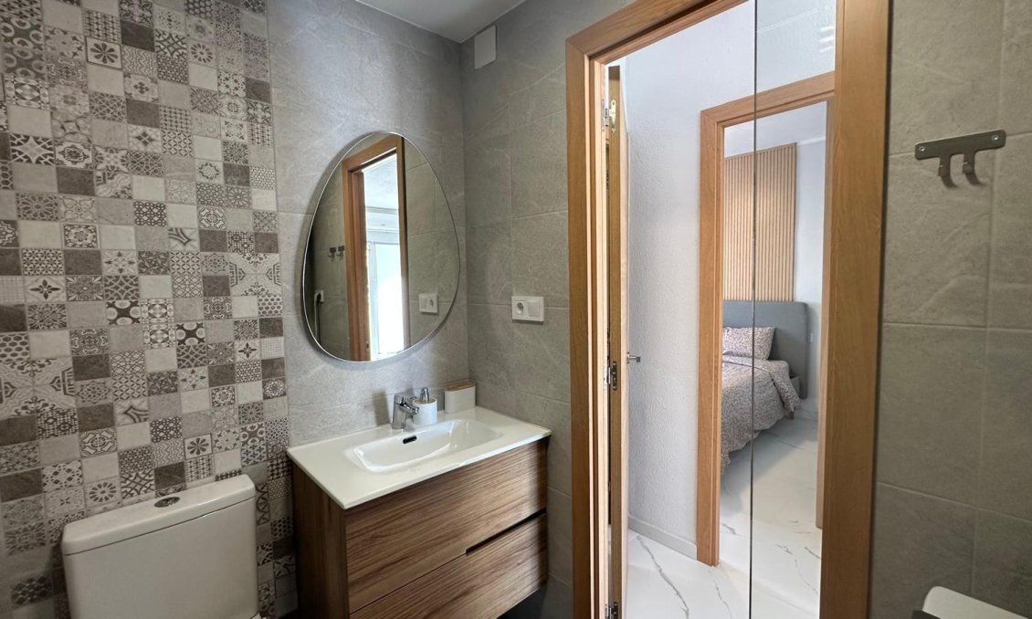 Resale - Bungalow -
Torrevieja - Los Balcones