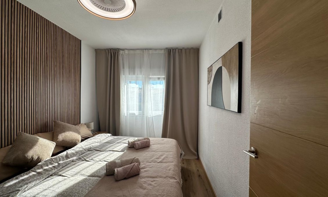 Resale - Bungalow -
Torrevieja - Los Balcones - Los Altos del Edén