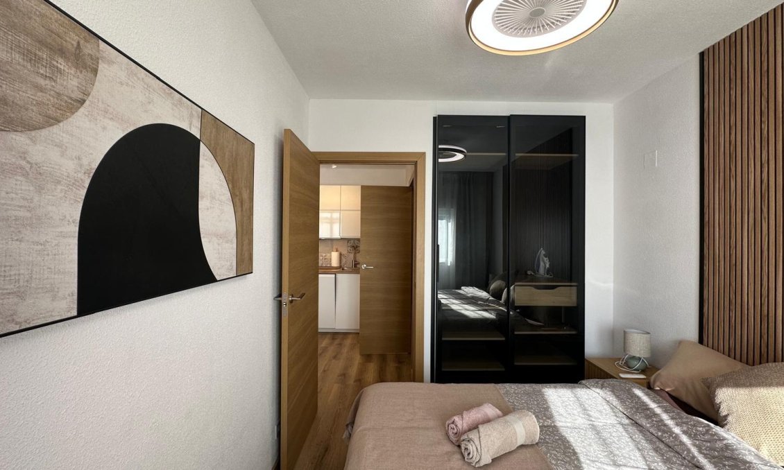 Resale - Bungalow -
Torrevieja - Los Balcones - Los Altos del Edén