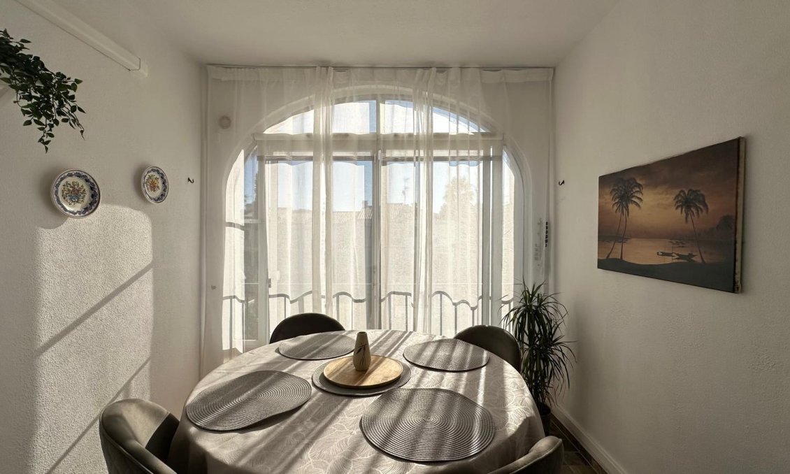 Resale - Bungalow -
Torrevieja - Los Balcones - Los Altos del Edén