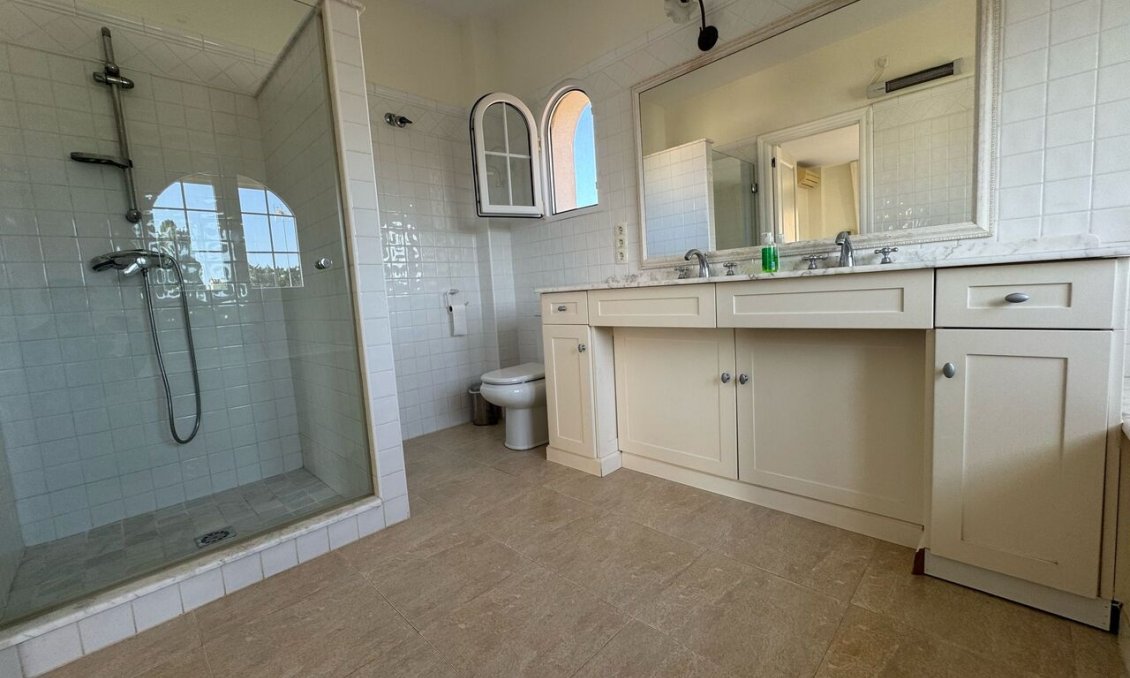 Resale - Villa -
Playa Flamenca - Costa Blanca