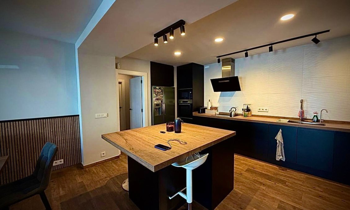 Resale - Villa -
Los Balcones - Barrio Los Balcones - Los Altos del Edén