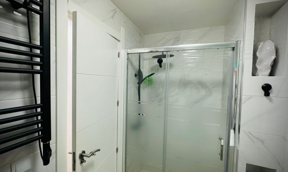 Resale - Apartment -
Alicante - Las Viñas