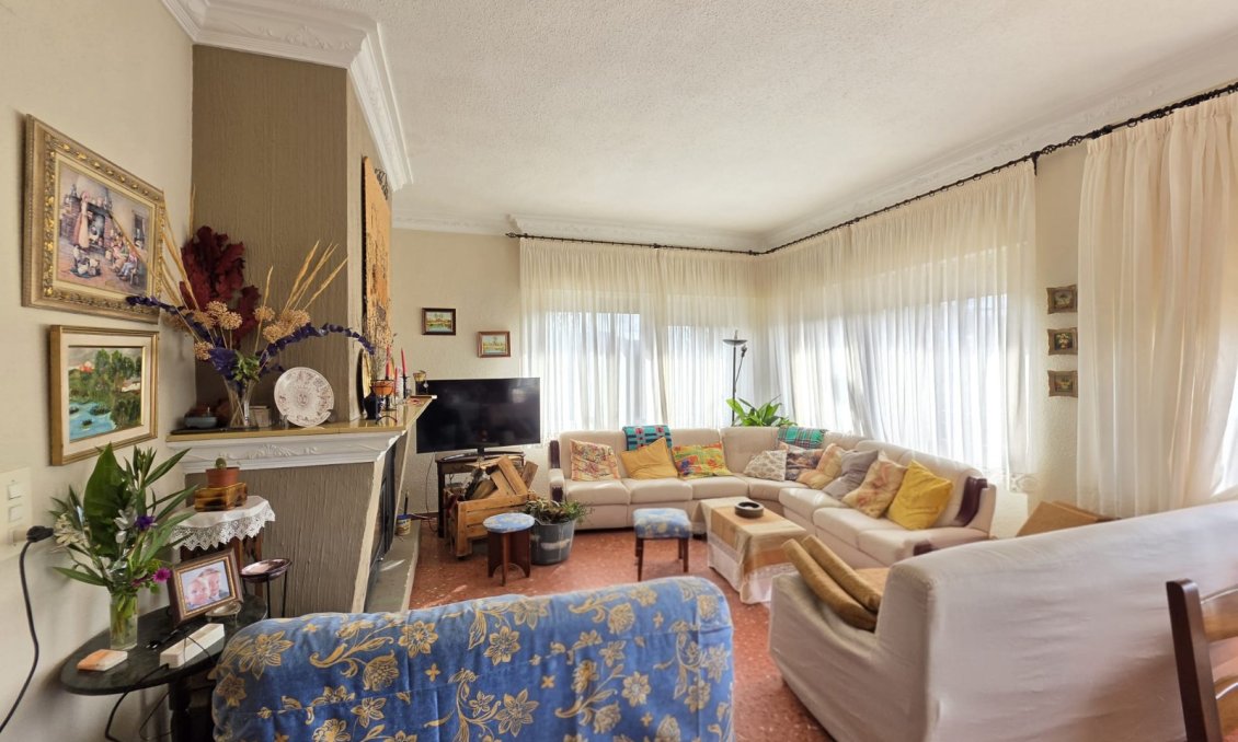 Használt Ingatlanok - Villa -
Elda - Inland