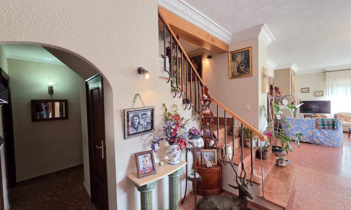 Használt Ingatlanok - Villa -
Elda - Inland