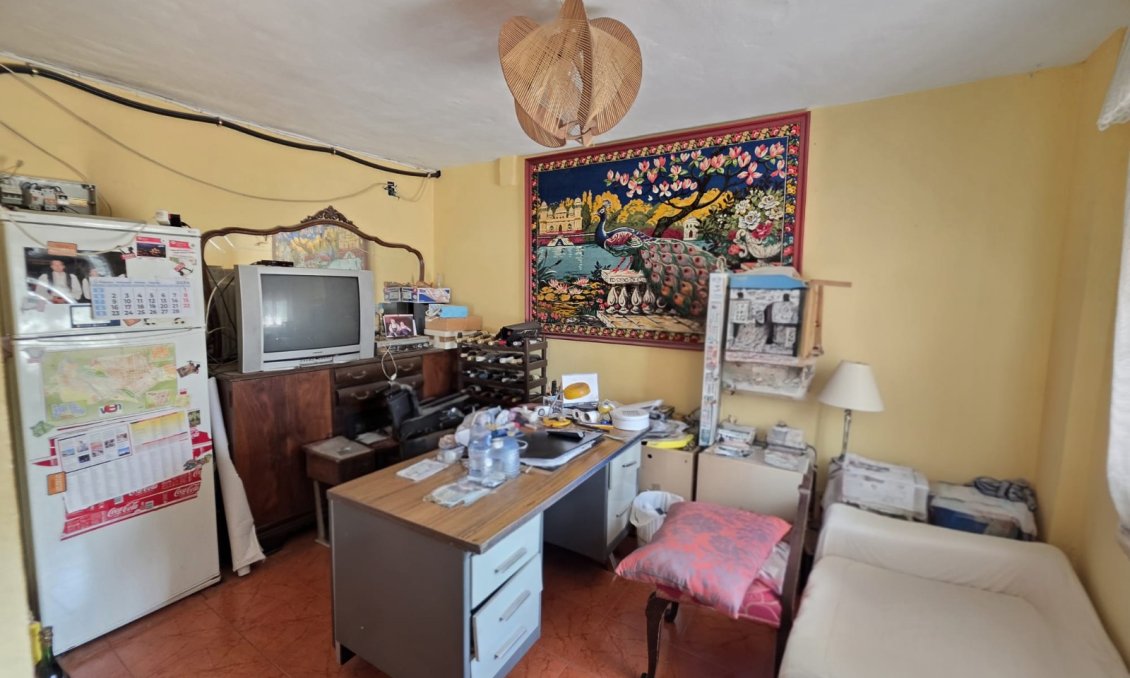 Használt Ingatlanok - Villa -
Elda - Inland