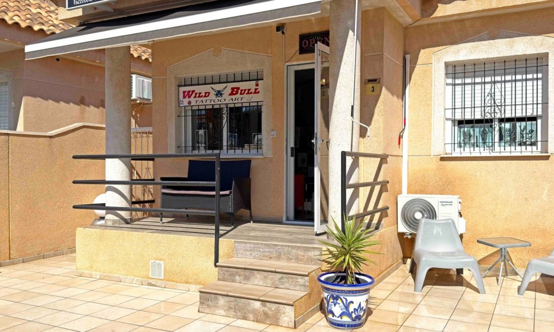 Wiederverkauf - Bungalow -
Orihuela Costa - Costa Blanca