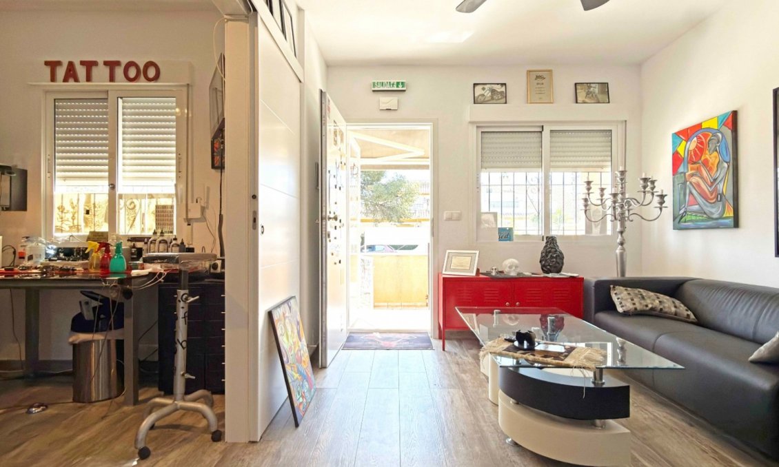 Wiederverkauf - Bungalow -
Orihuela Costa - Costa Blanca