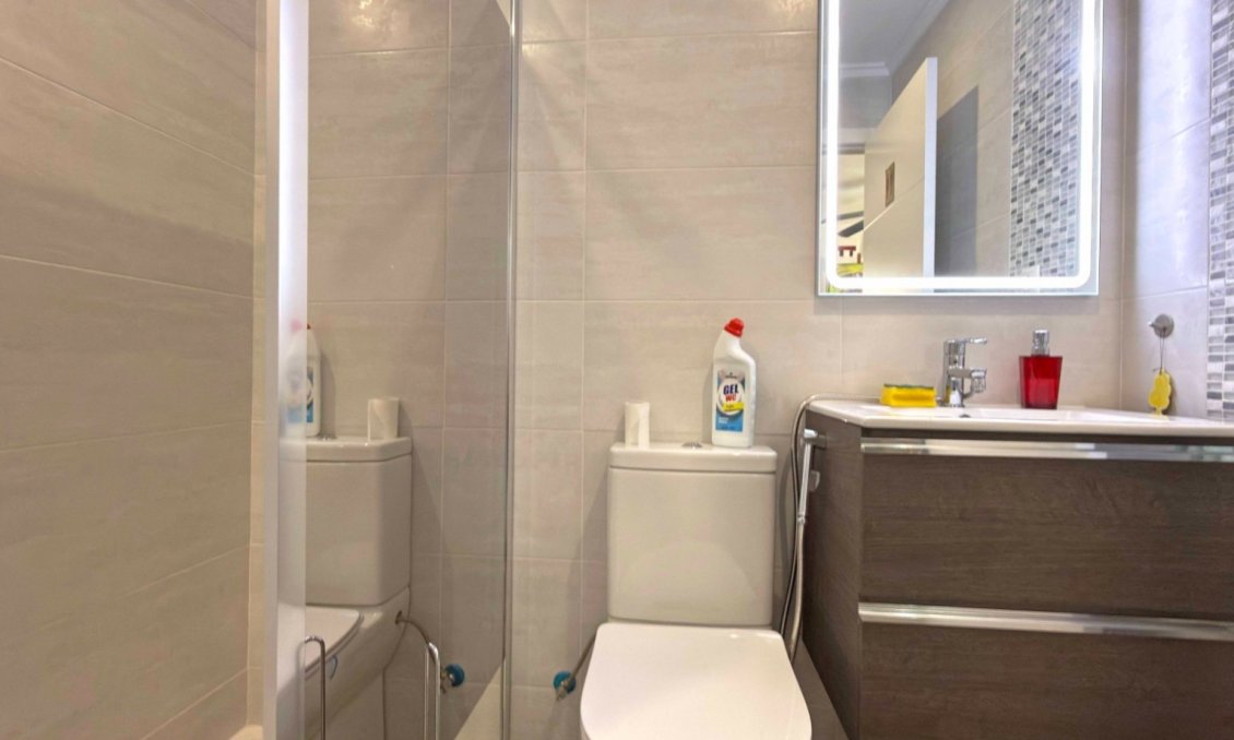 Wiederverkauf - Bungalow -
Orihuela Costa - Costa Blanca