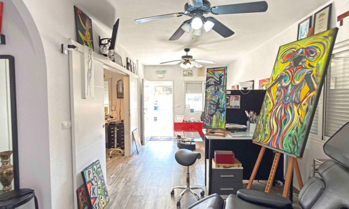 Wiederverkauf - Bungalow -
Orihuela Costa - Costa Blanca