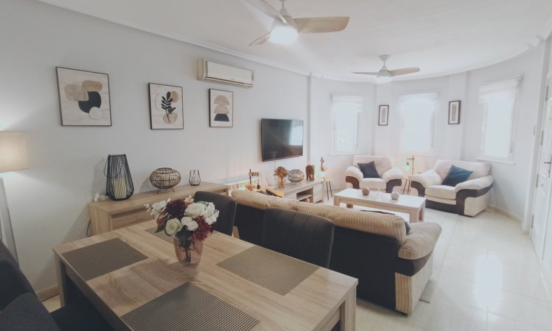 Wiederverkauf - Villa -
Sucina - Inland