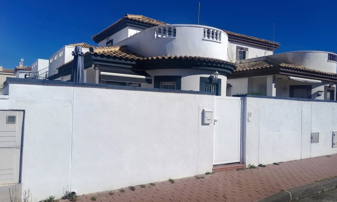 Wiederverkauf - Villa -
Sucina - Inland