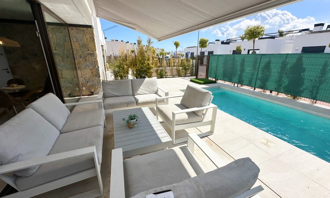 Wiederverkauf - Villa -
Santa Rosalia Resort - Inland