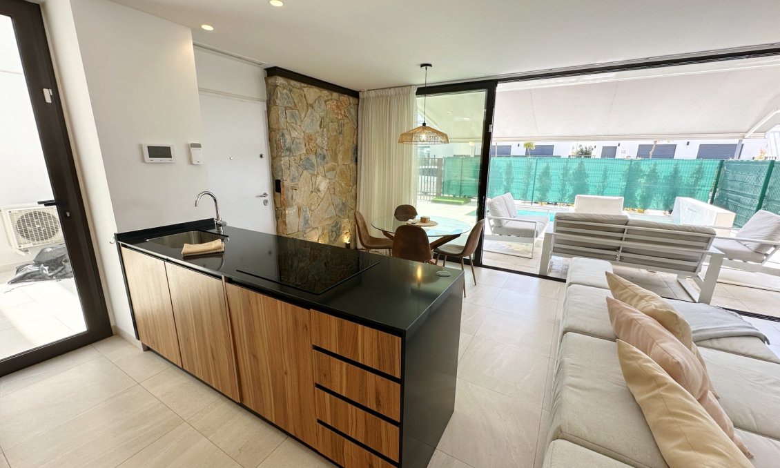 Wiederverkauf - Villa -
Santa Rosalia Resort - Inland