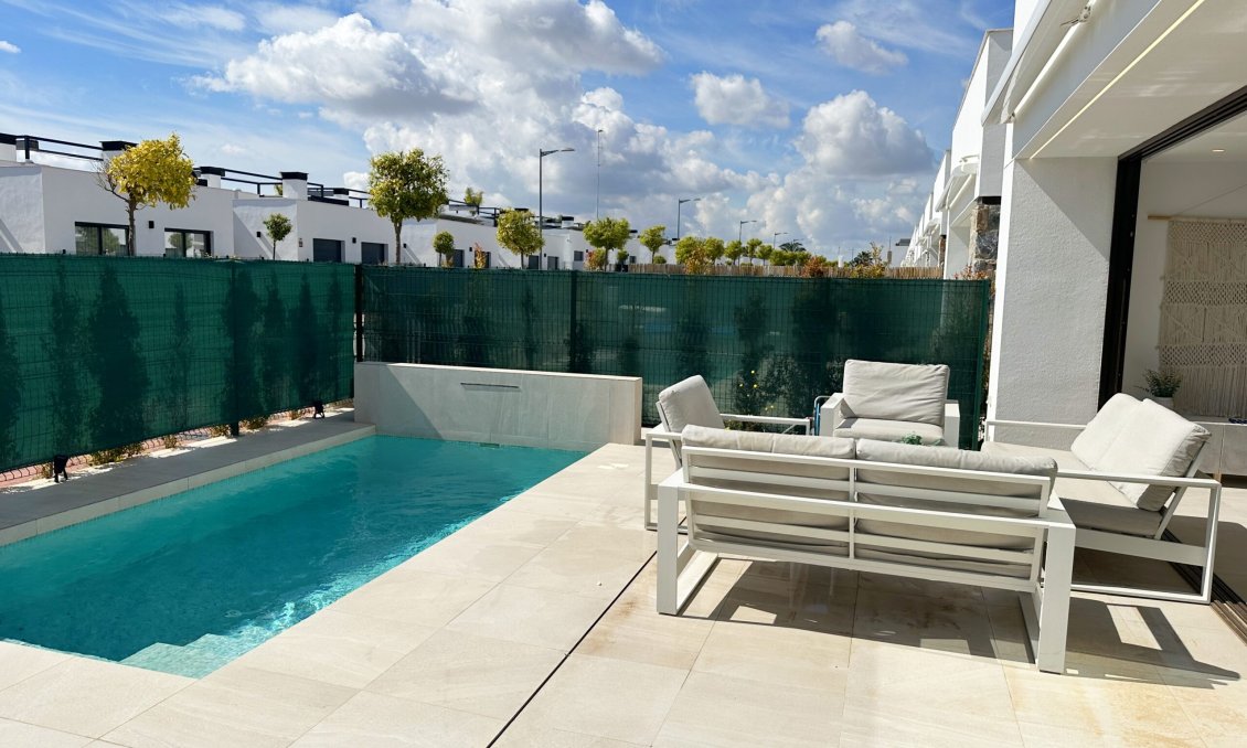 Wiederverkauf - Villa -
Santa Rosalia Resort - Inland