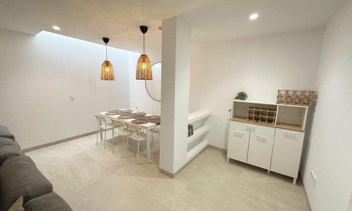 Wiederverkauf - Villa -
Santa Rosalia Resort - Inland