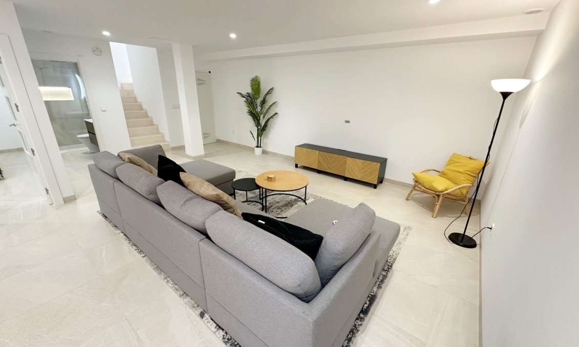 Wiederverkauf - Villa -
Santa Rosalia Resort - Inland