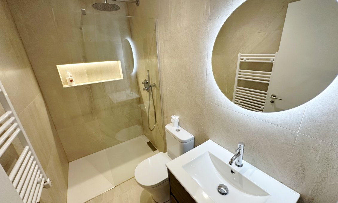 Wiederverkauf - Villa -
Santa Rosalia Resort - Inland