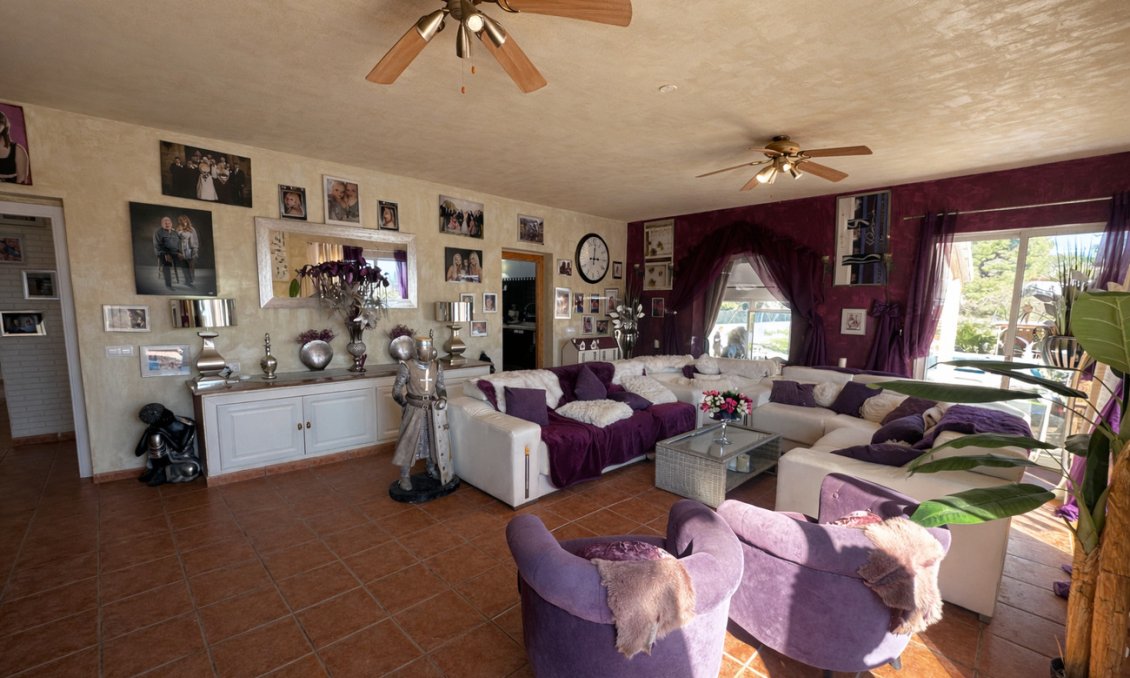 Wiederverkauf - Villa -
Castalla - Costa Blanca