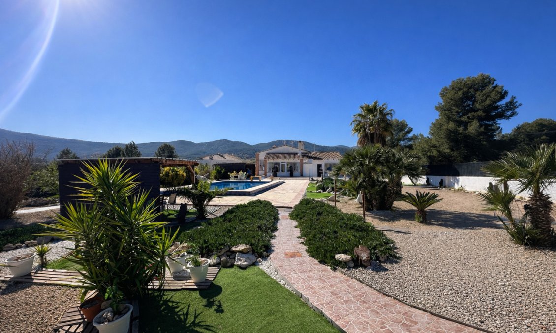 Wiederverkauf - Villa -
Castalla - Costa Blanca