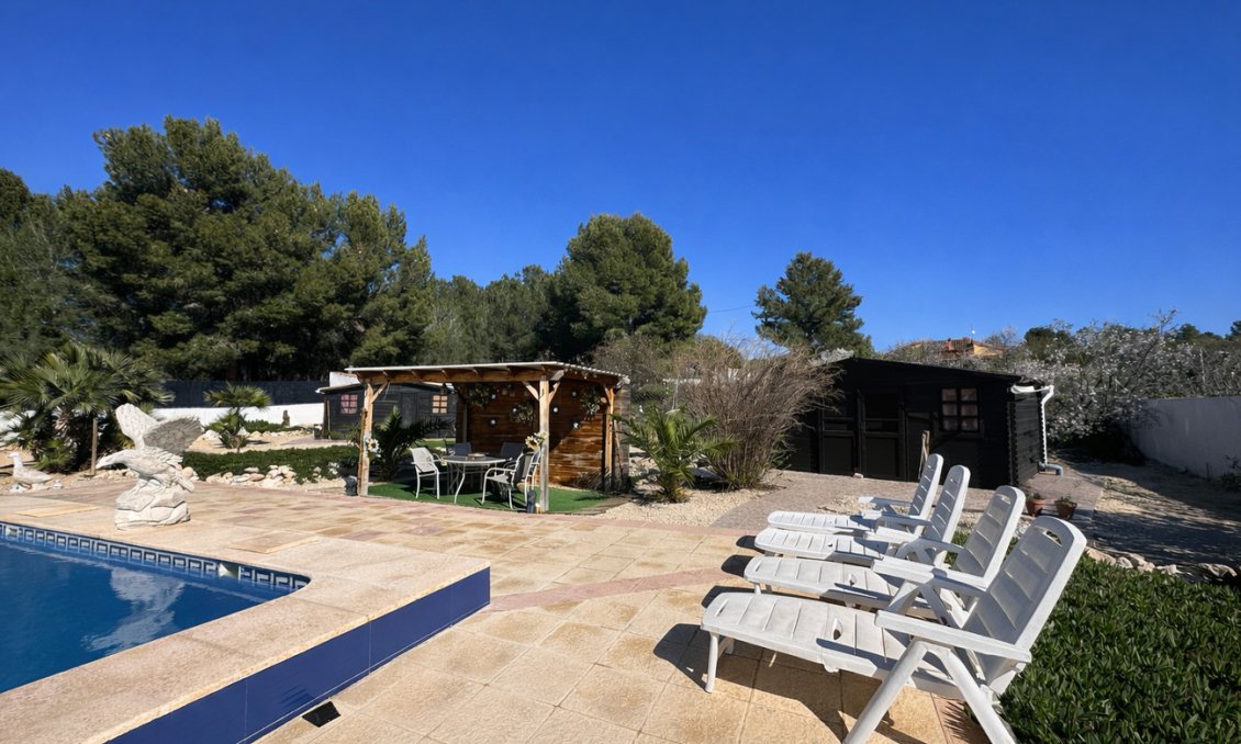 Wiederverkauf - Villa -
Castalla - Costa Blanca