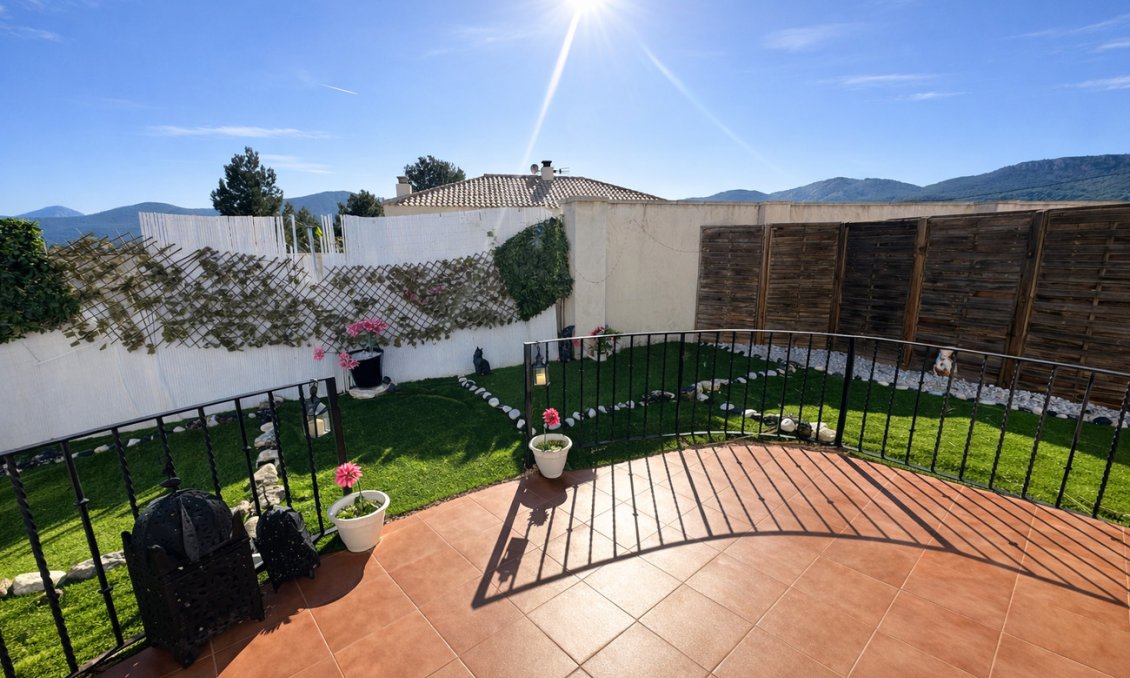 Wiederverkauf - Villa -
Castalla - Costa Blanca