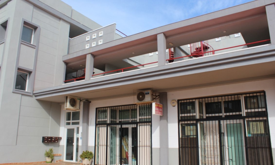 Revente - Attique -
Villamartin - Costa Blanca