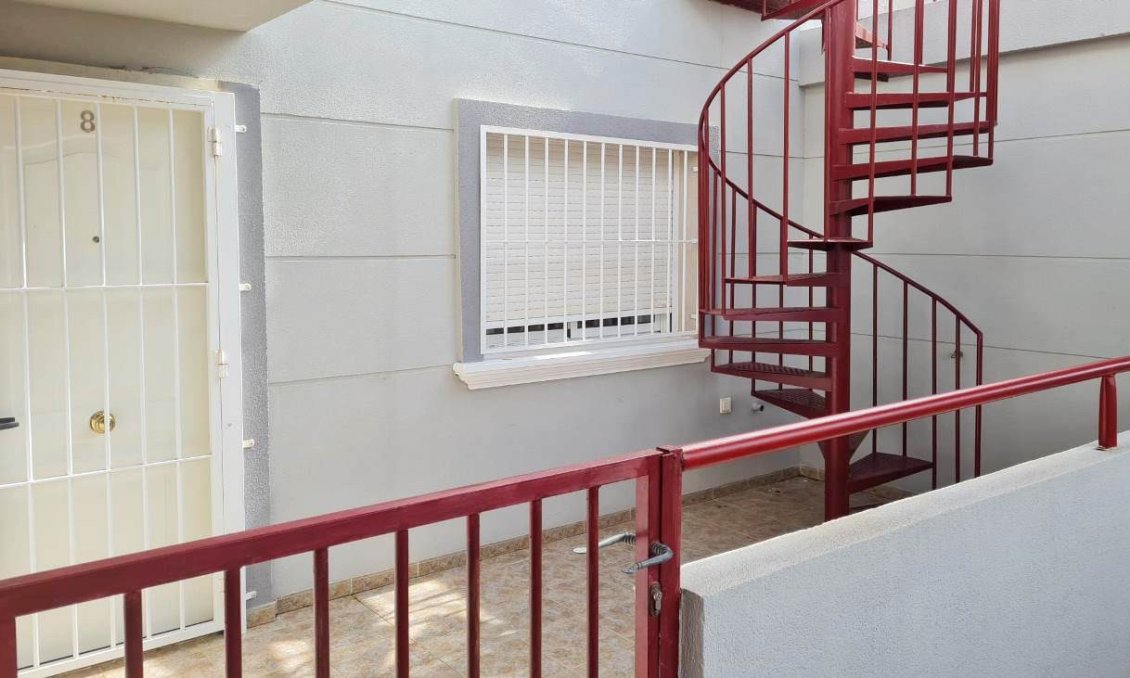 Revente - Attique -
Villamartin - Costa Blanca