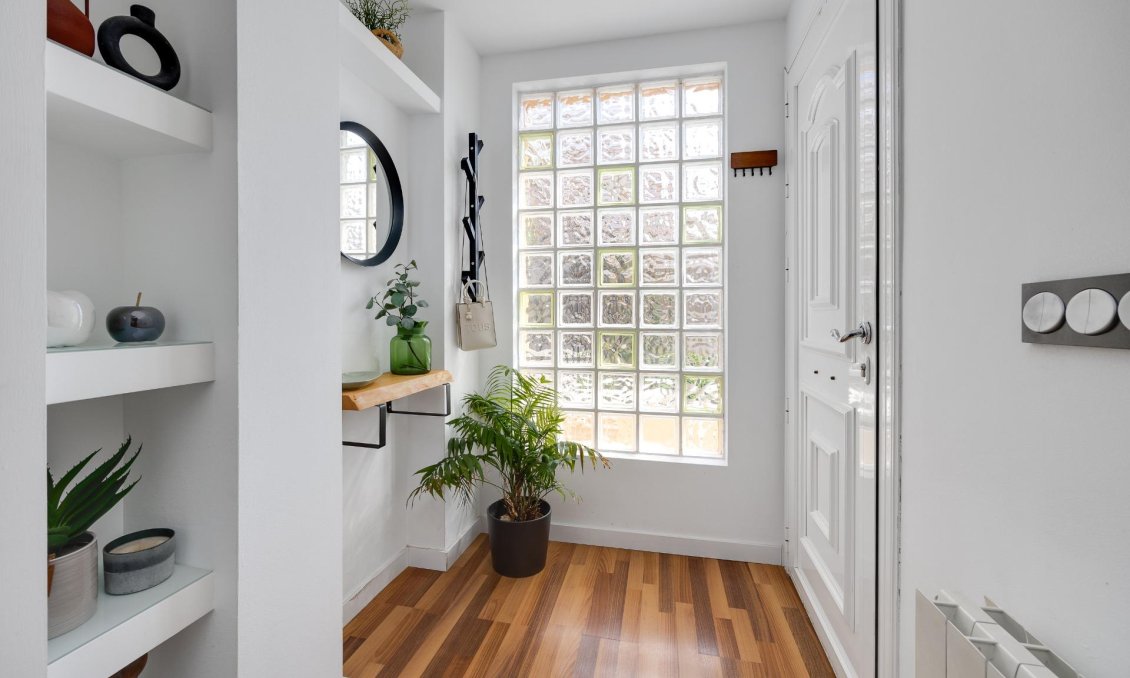 Használt Ingatlanok - Villa -
Los Montesinos - La Herrada