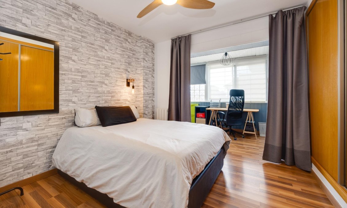 Használt Ingatlanok - Villa -
Los Montesinos - La Herrada