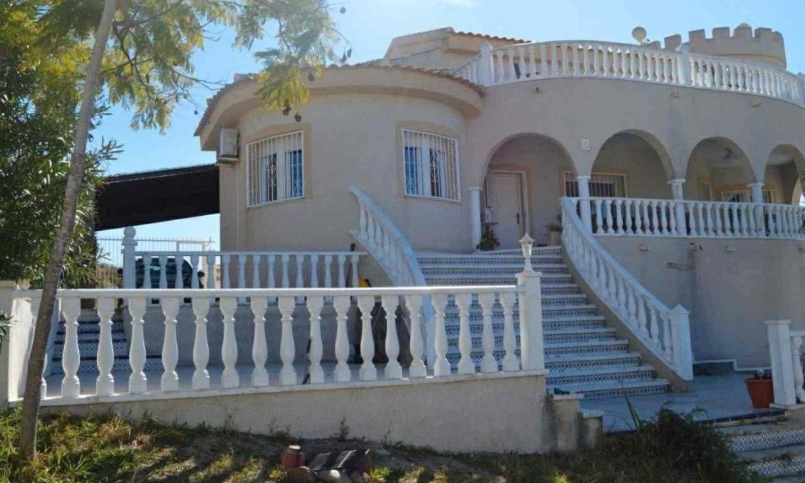 Használt Ingatlanok - Villa -
Rojales - La Marquesa