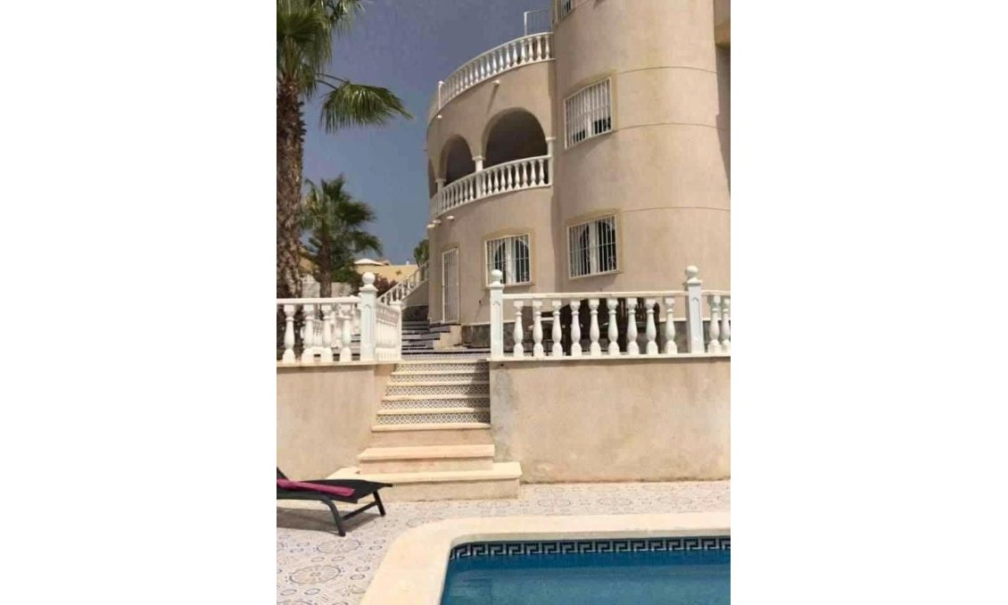 Használt Ingatlanok - Villa -
Rojales - La Marquesa